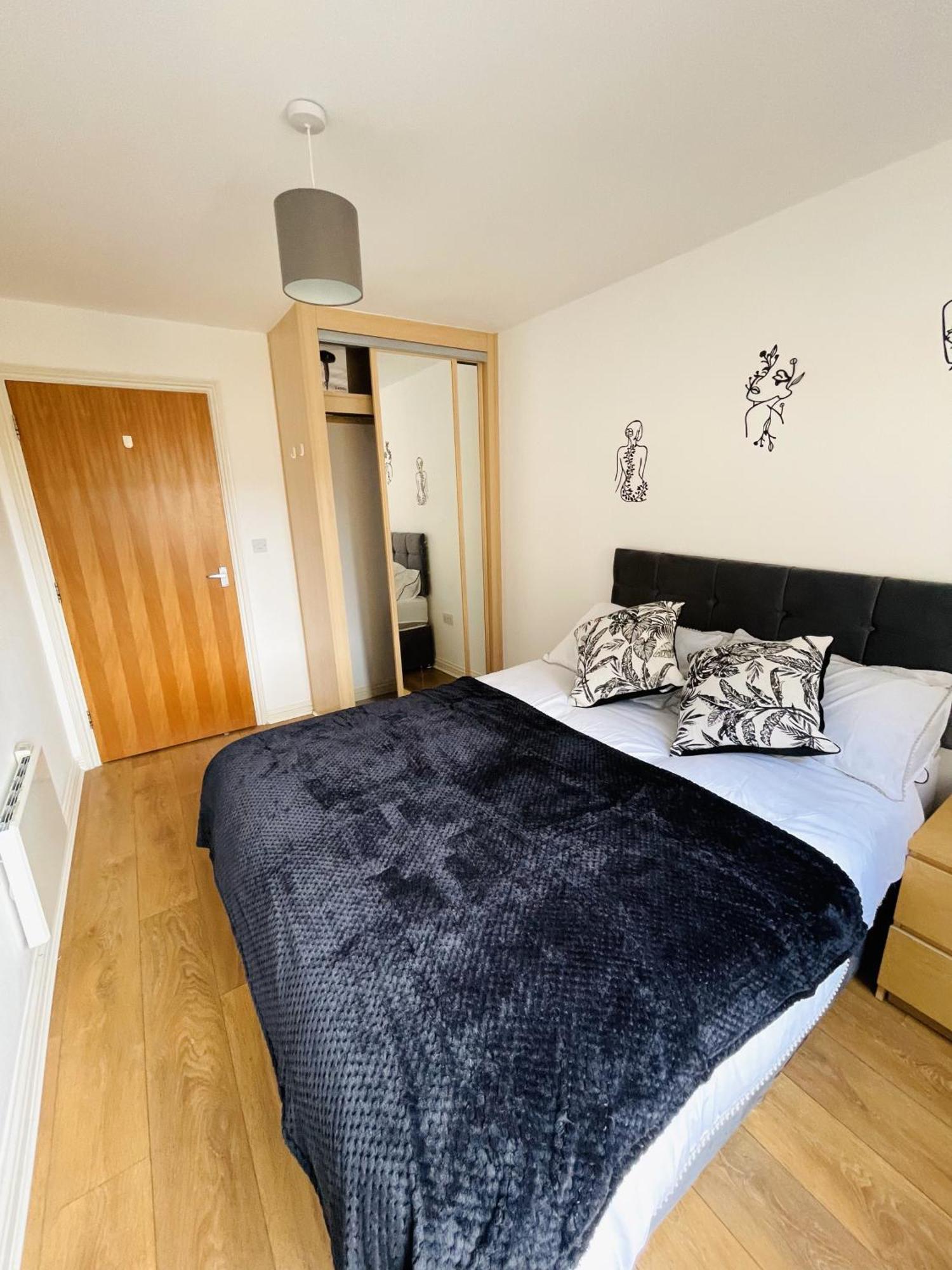 Starberry Court London