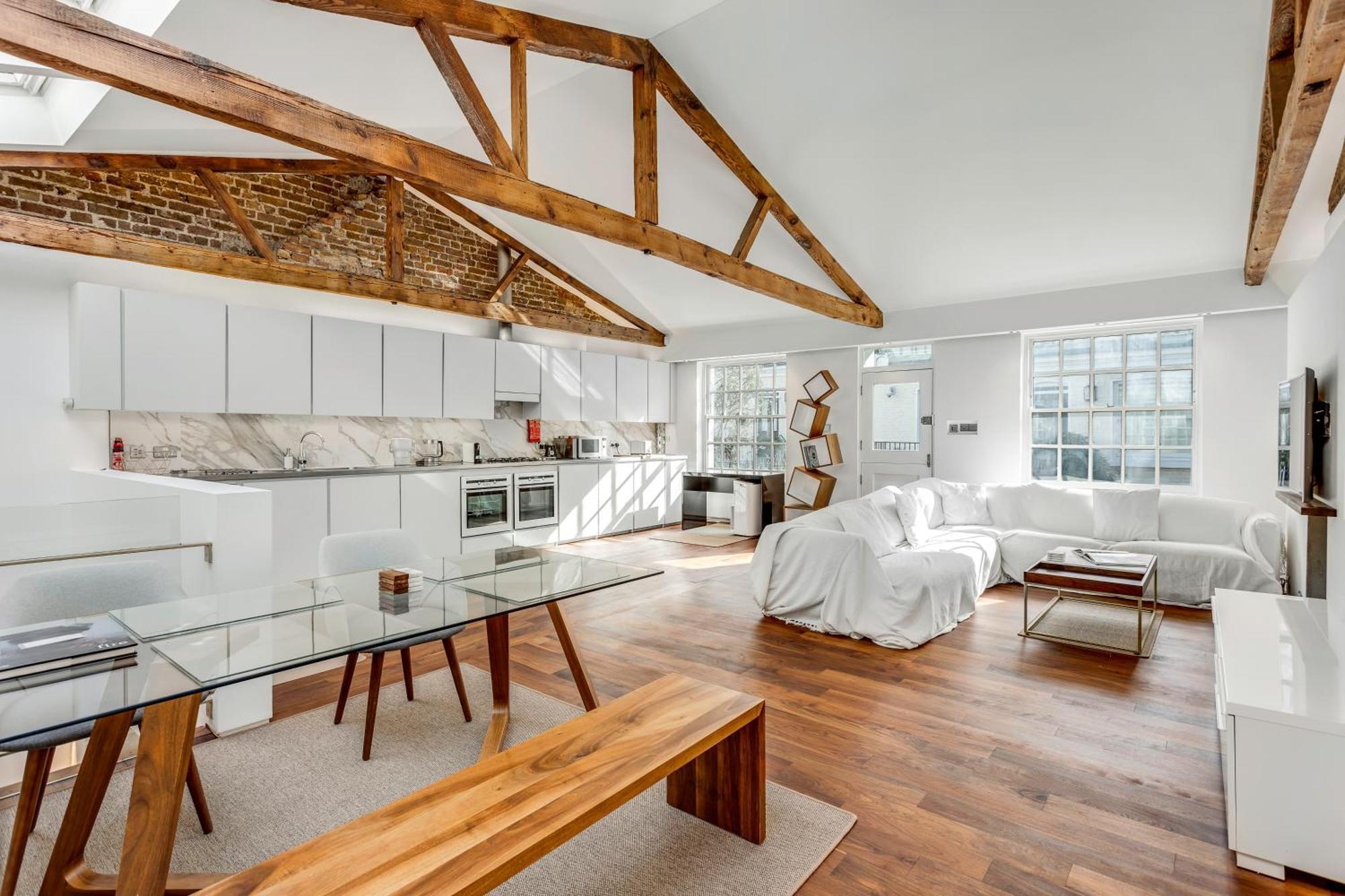 Luxury Loft-style Mews House Feriehus London