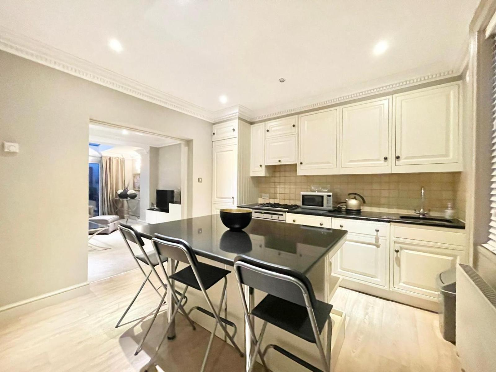 Lejlighed Mayfair 2 Bedroom With Large Private Terrace *