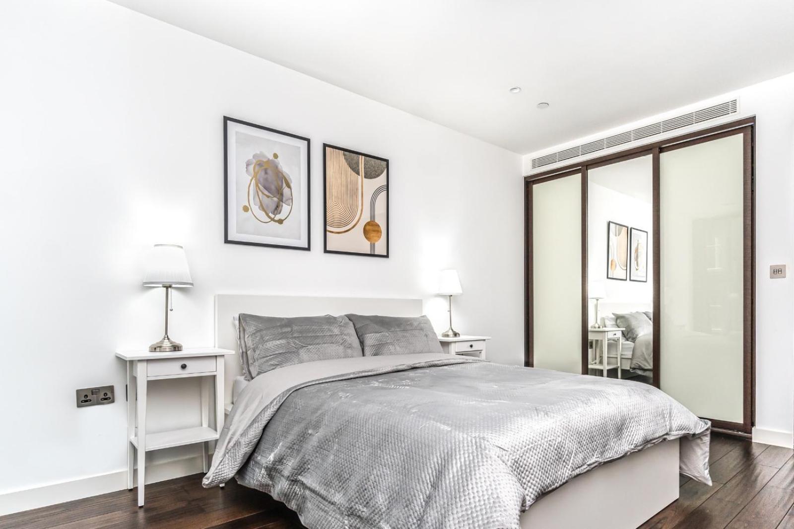 Appartement Stunning 2 Bedroom In Tower Hill Londen