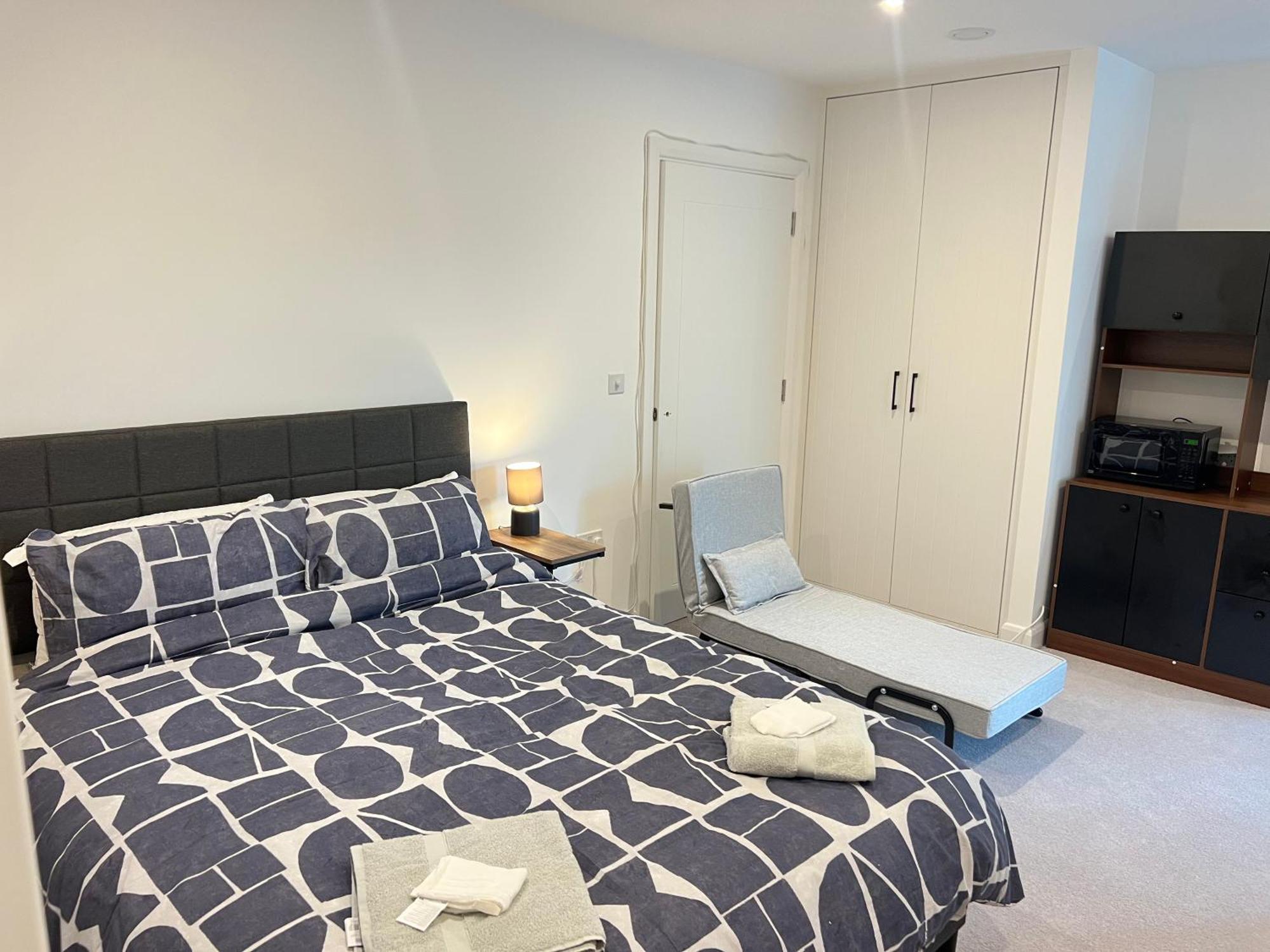 Royal King Exel Apartment London