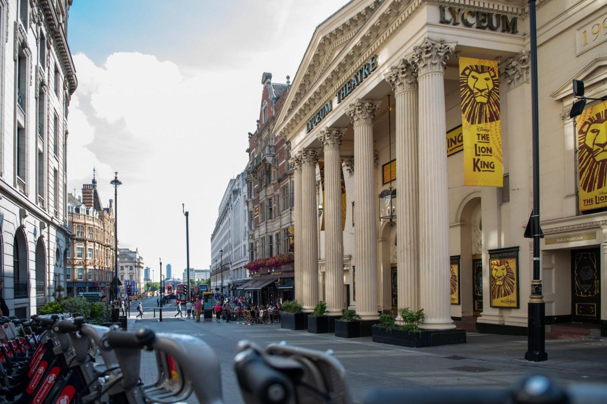 Lovely Charing Cross Lejlighed London