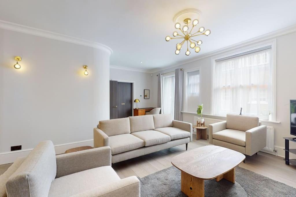 Amazing Newly Refurbished Mews House In W1 Appartement