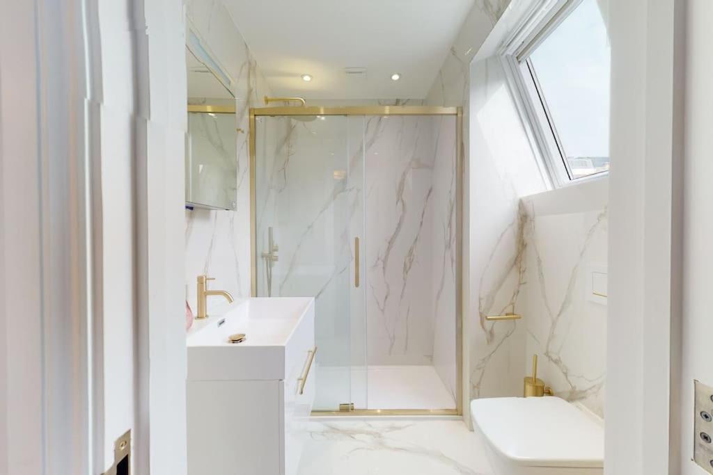 Appartement Amazing Newly Refurbished Mews House In W1 *