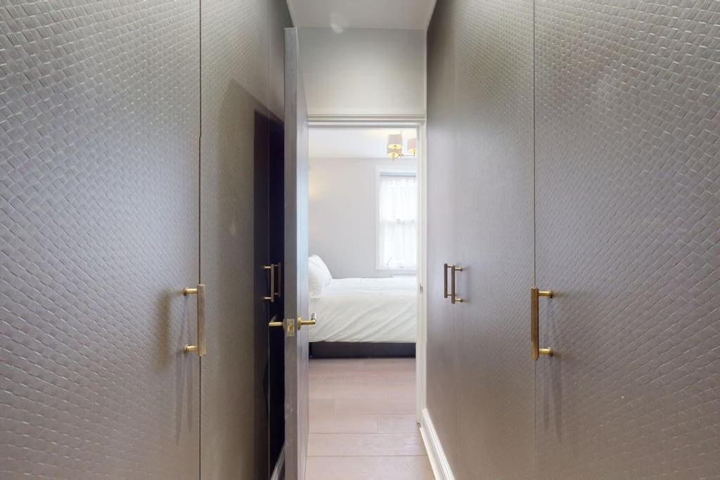 Amazing Newly Refurbished Mews House In W1 Appartement