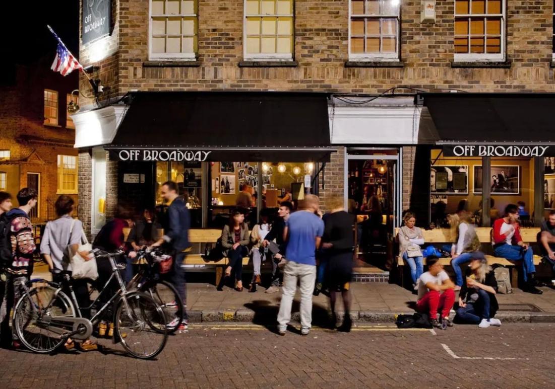Appartement Cozy And Peaceful Apartment With Terrace In Hackney Londen