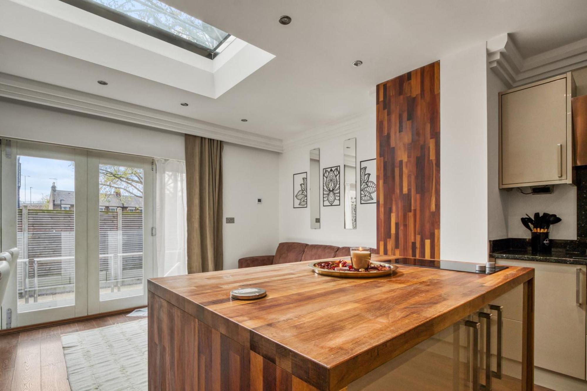 4 Bedroom House In Chiswick- Elegance & Serenity Lejlighed *