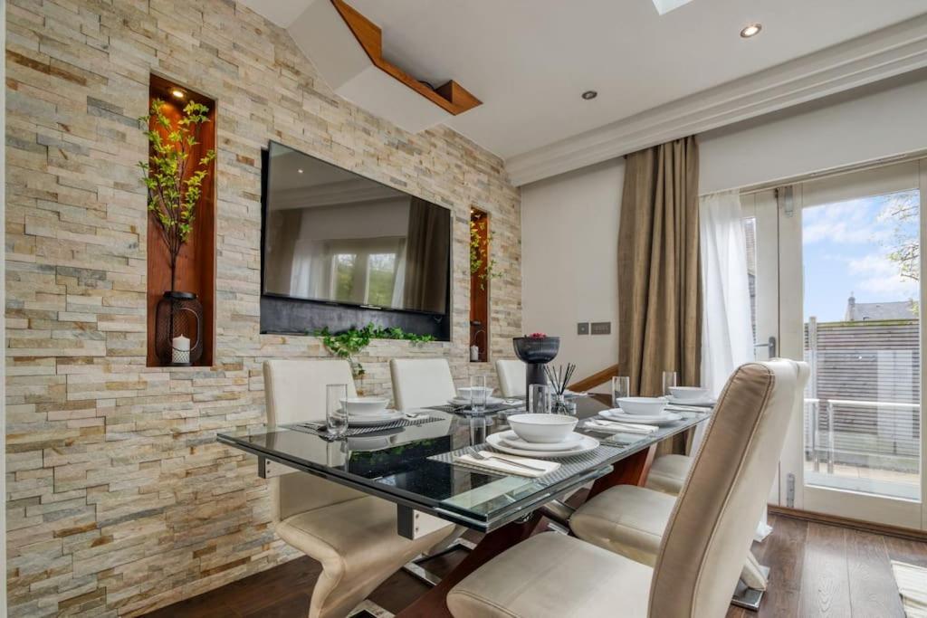 Lejlighed 4 Bedroom House In Chiswick- Elegance & Serenity *