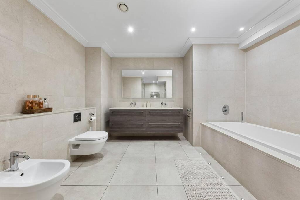 Lejlighed Park Lane Palace- Luxury Sleeps 10 *