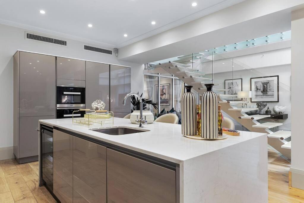 Lejlighed Park Lane Palace- Luxury Sleeps 10