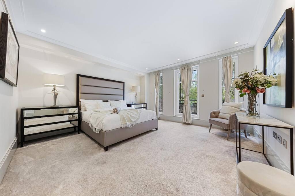 Lejlighed Park Lane Palace- Luxury Sleeps 10 *