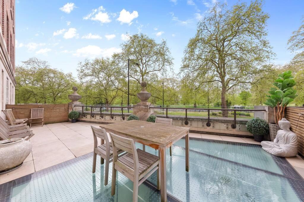 Lejlighed Park Lane Palace- Luxury Sleeps 10 London