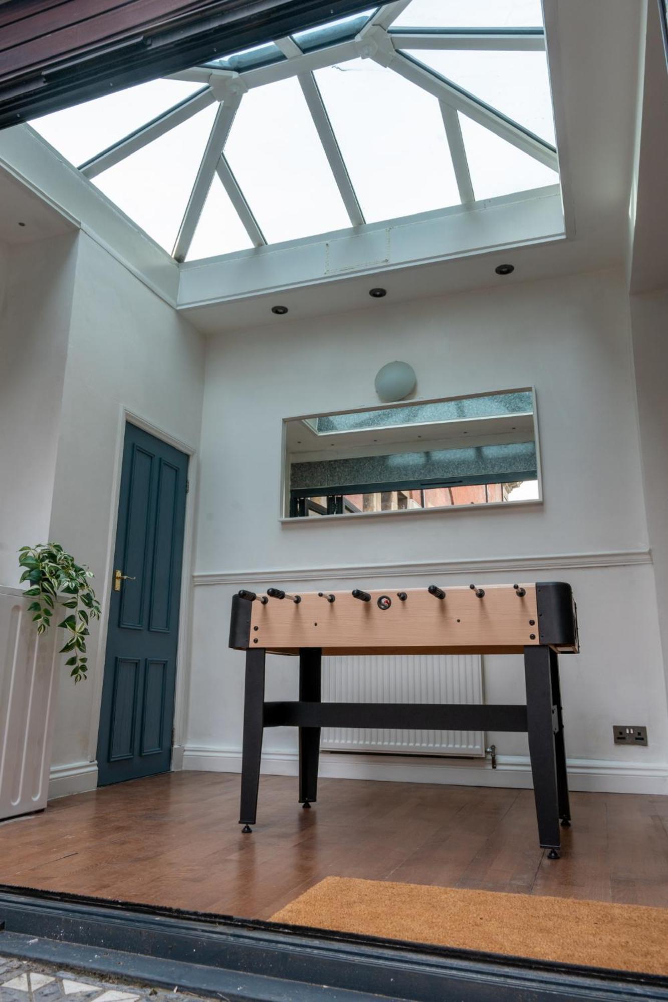 Chiswick 4 Bed Victorian Townhouse Minutes To Tube * London