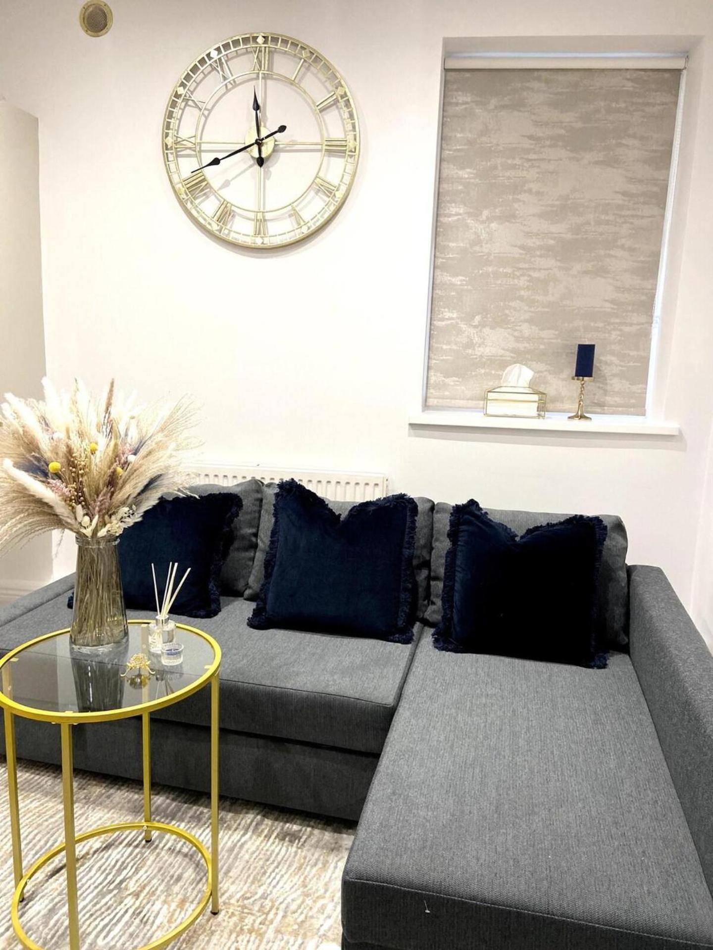 Inviting 3-bed In Appartement *