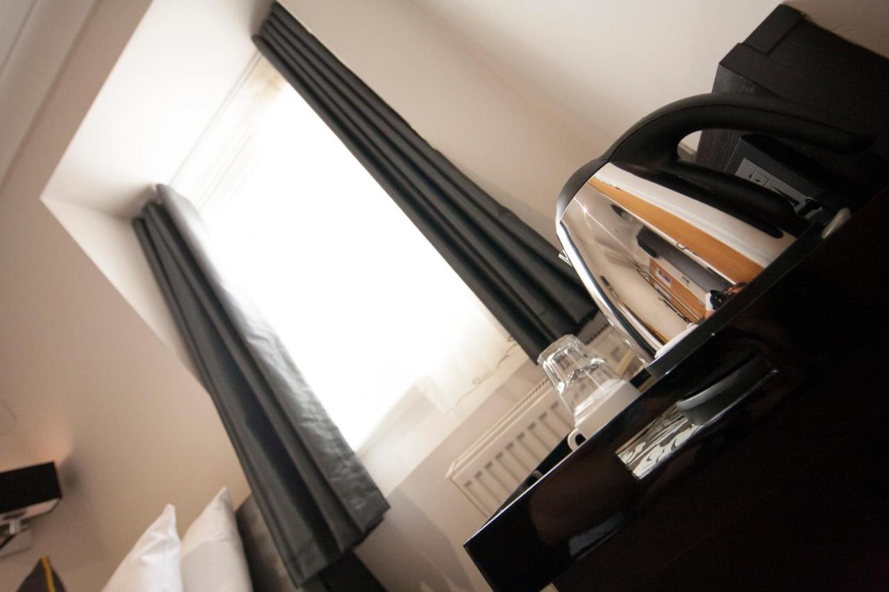 Hotel St George's Victoria 3*