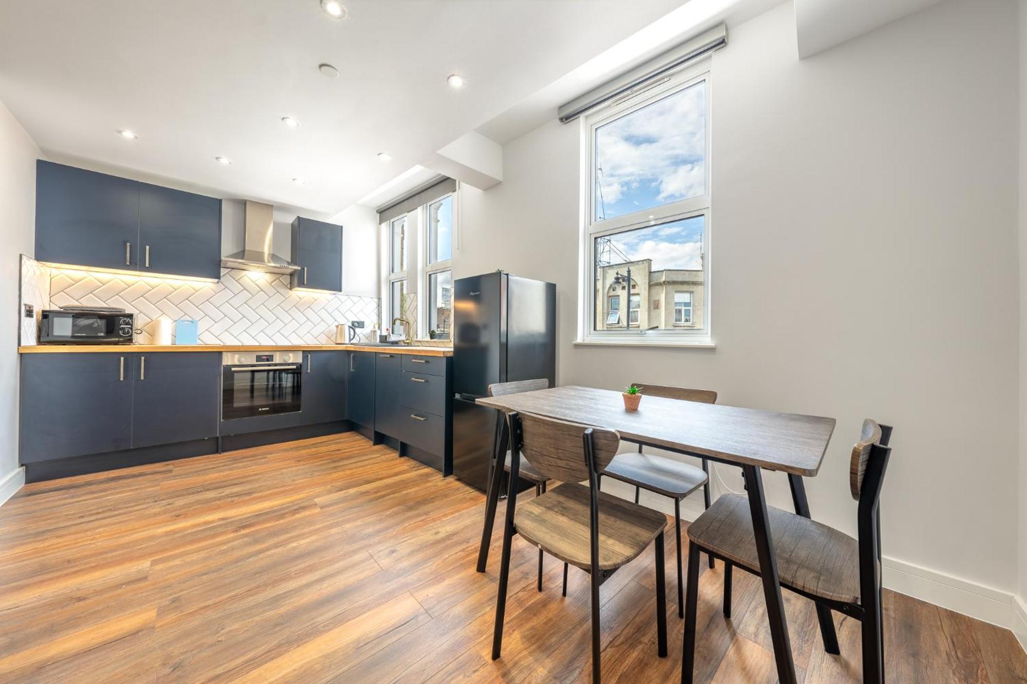 6 - West Brand New Loft Appartement