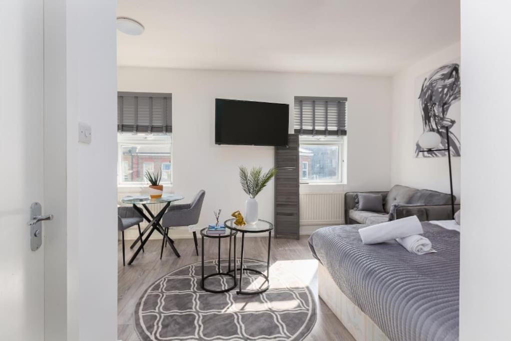 Appartement Apt, 8 Min Walk From Tube 3