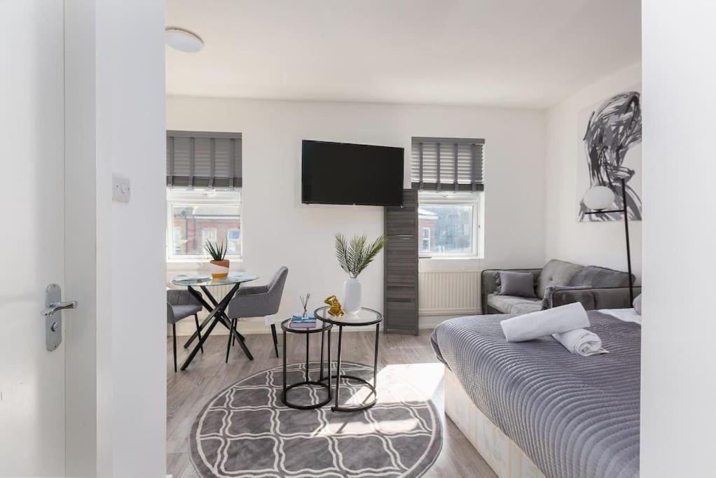 Apt, 8 Min Walk From Tube 3 Appartement *