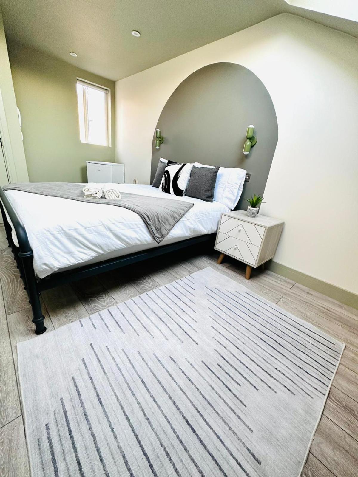 Boutique Ensuite Like London