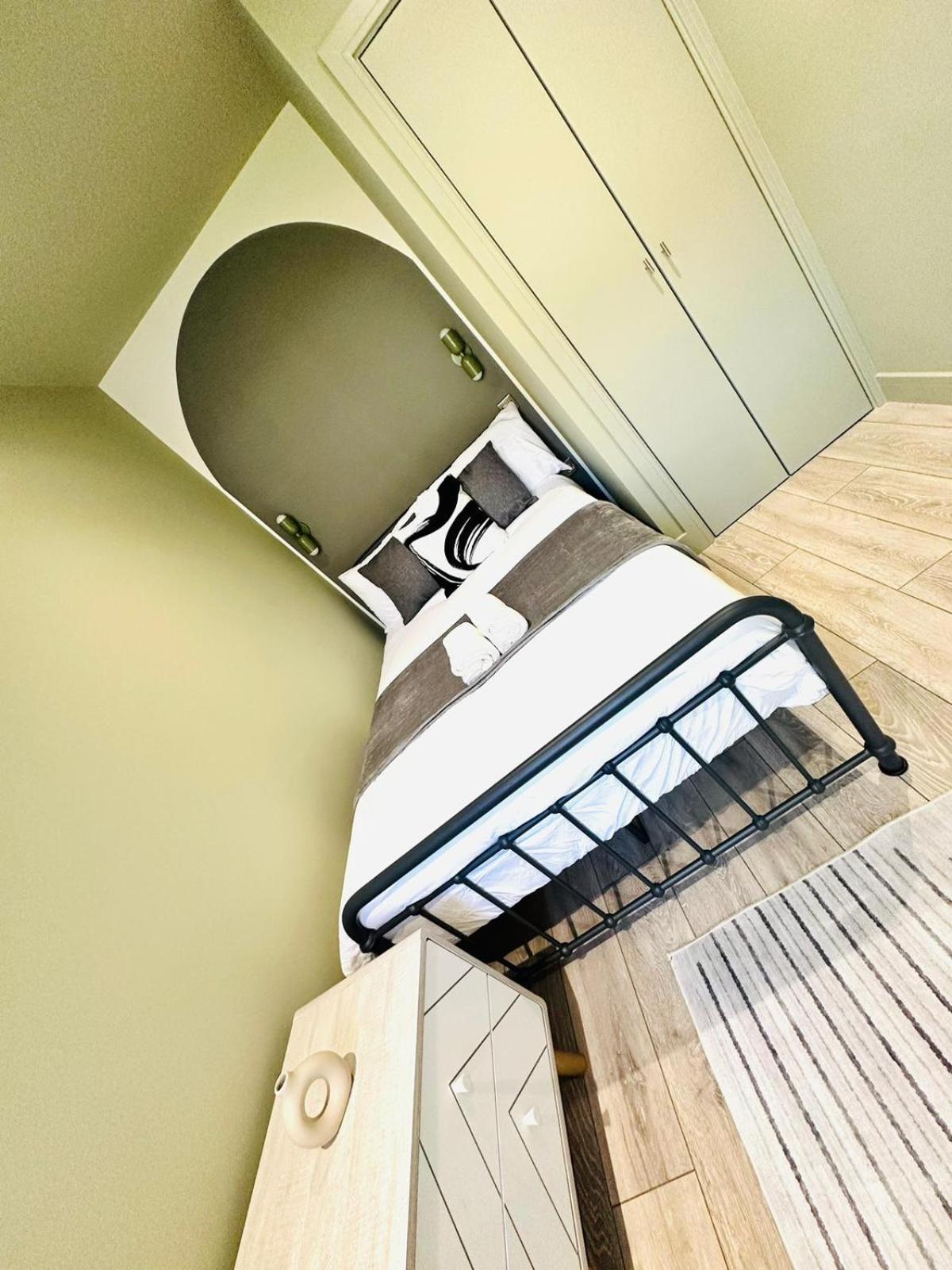 Boutique Ensuite Like * London