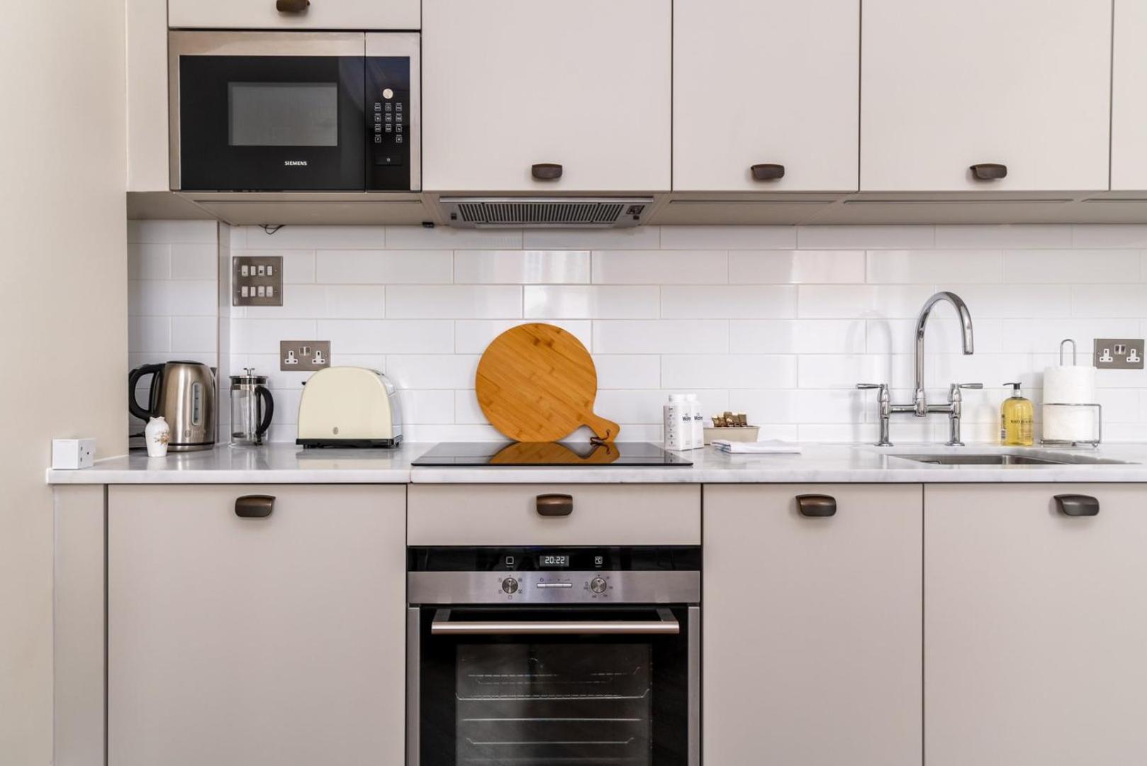 1br Gem In The Heart Of Covent Garden With Aircon Appartement Londen