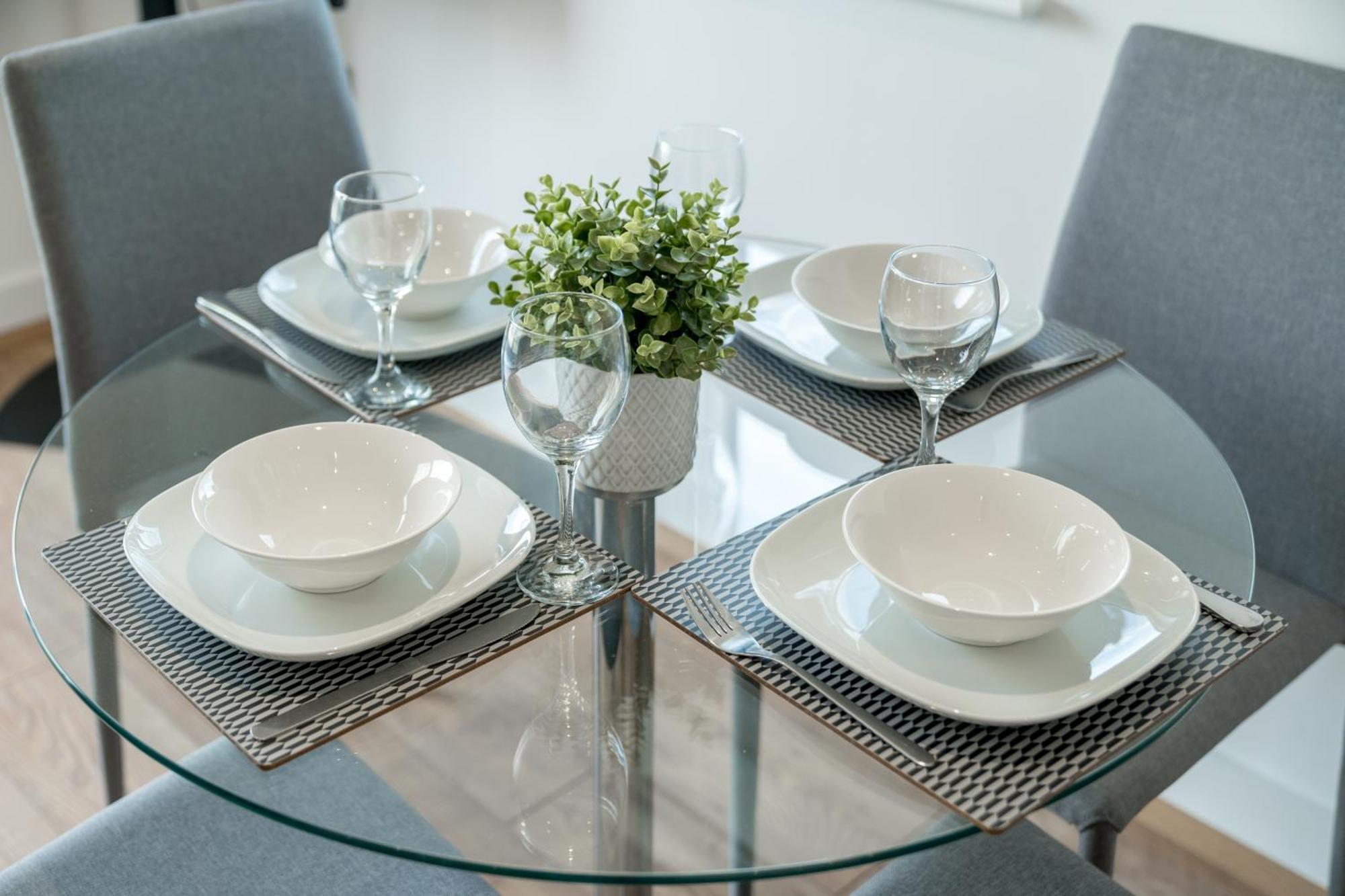 Skyvillion - River Thames Floor By Woolwich Ferry, Mins To Excel, O2 Arena , Airport With Parking Appartement Londen
