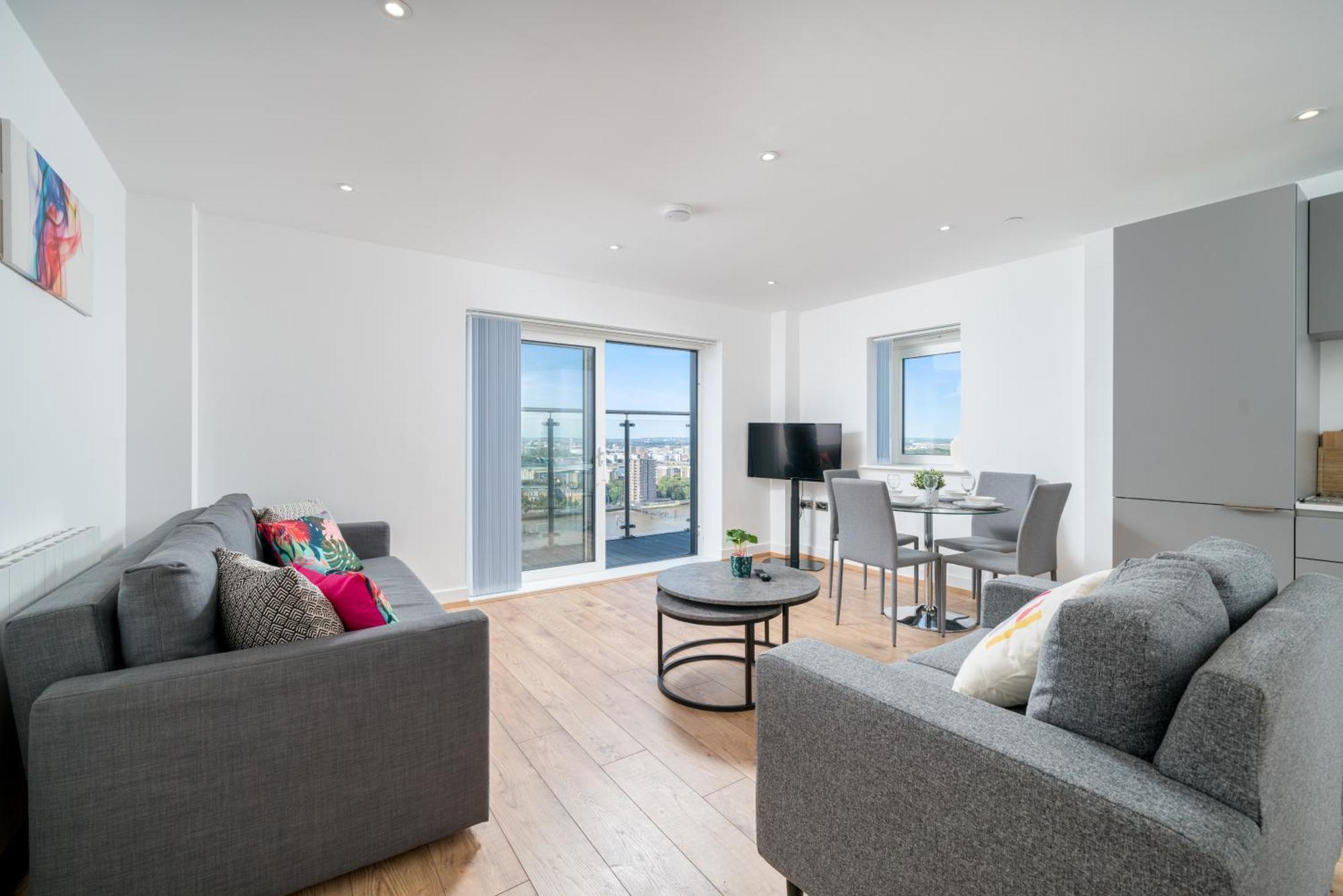 Skyvillion - River Thames Floor By Woolwich Ferry, Mins To Excel, O2 Arena , Airport With Parking Appartement Londen