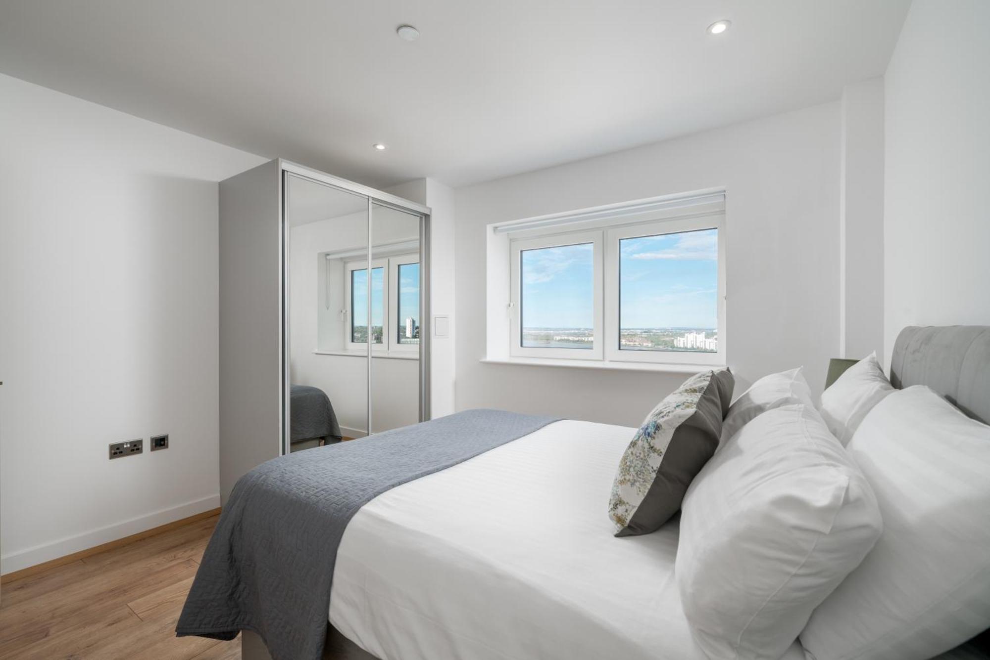 Skyvillion - River Thames Floor By Woolwich Ferry, Mins To Excel, O2 Arena , Airport With Parking Appartement
