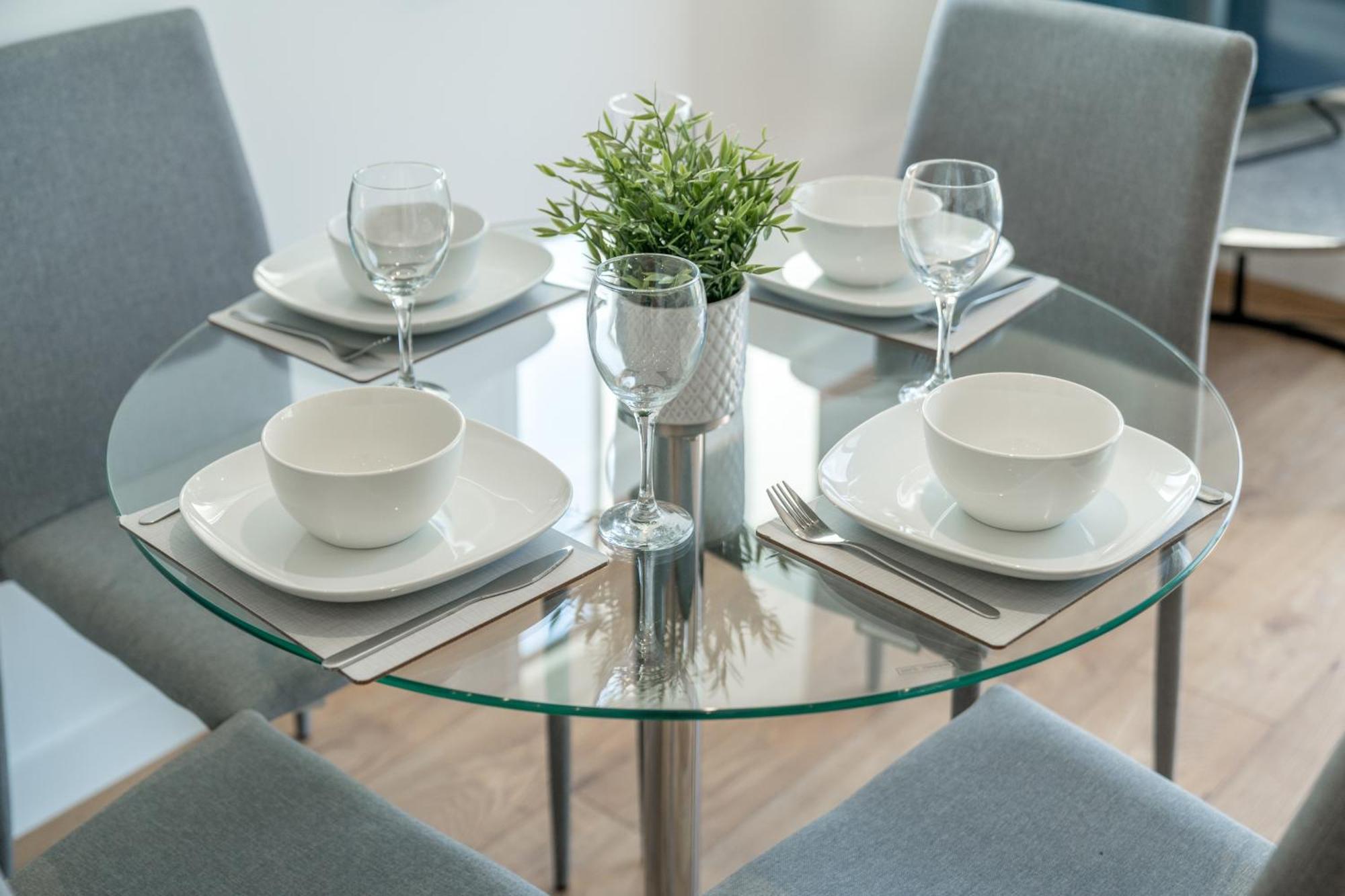 Skyvillion - River Thames Floor By Woolwich Ferry, Mins To Excel, O2 Arena , Airport With Parking Londen