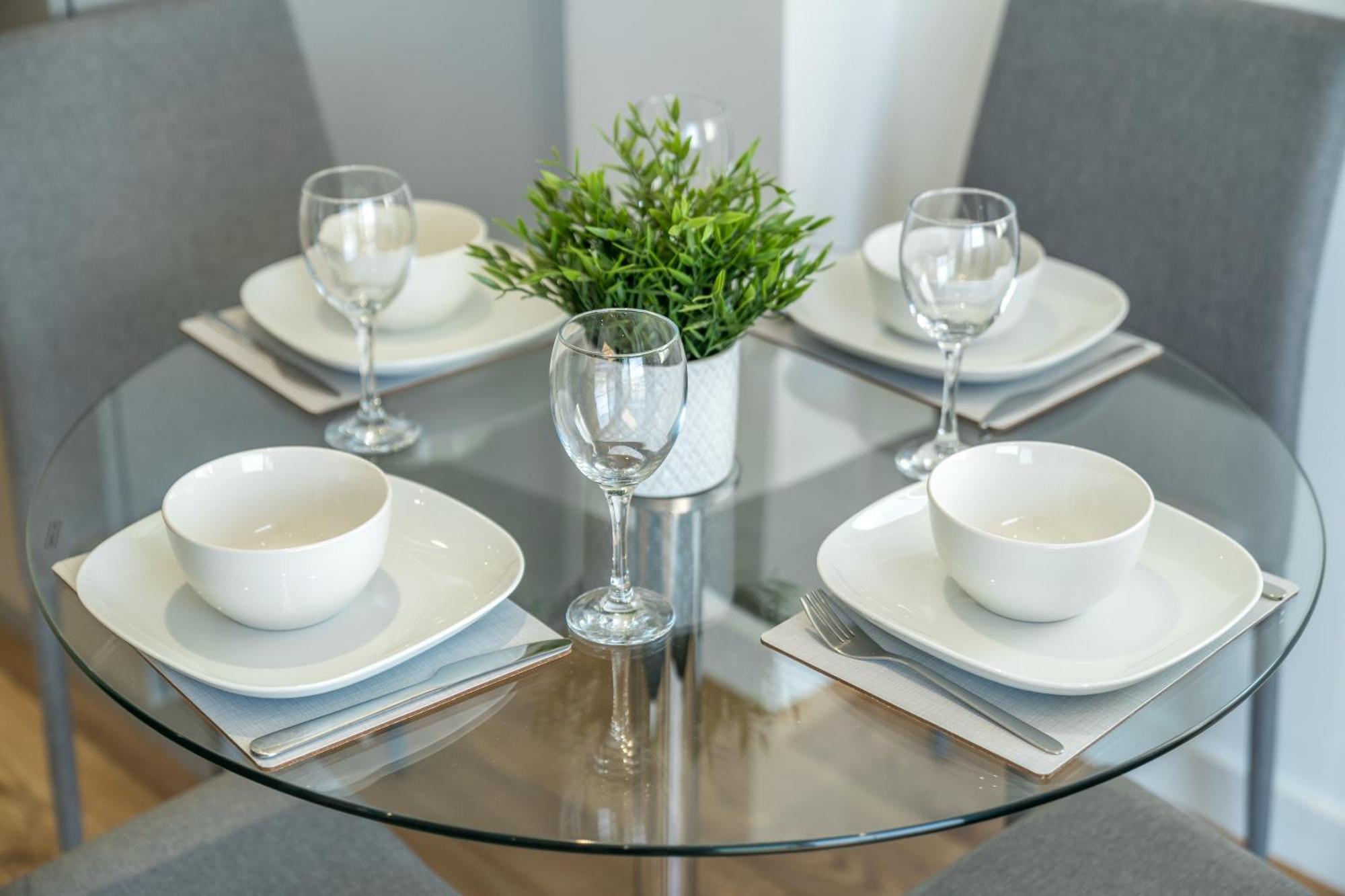 Skyvillion - River Thames Floor By Woolwich Ferry, Mins To Excel, O2 Arena , Airport With Parking * Londen