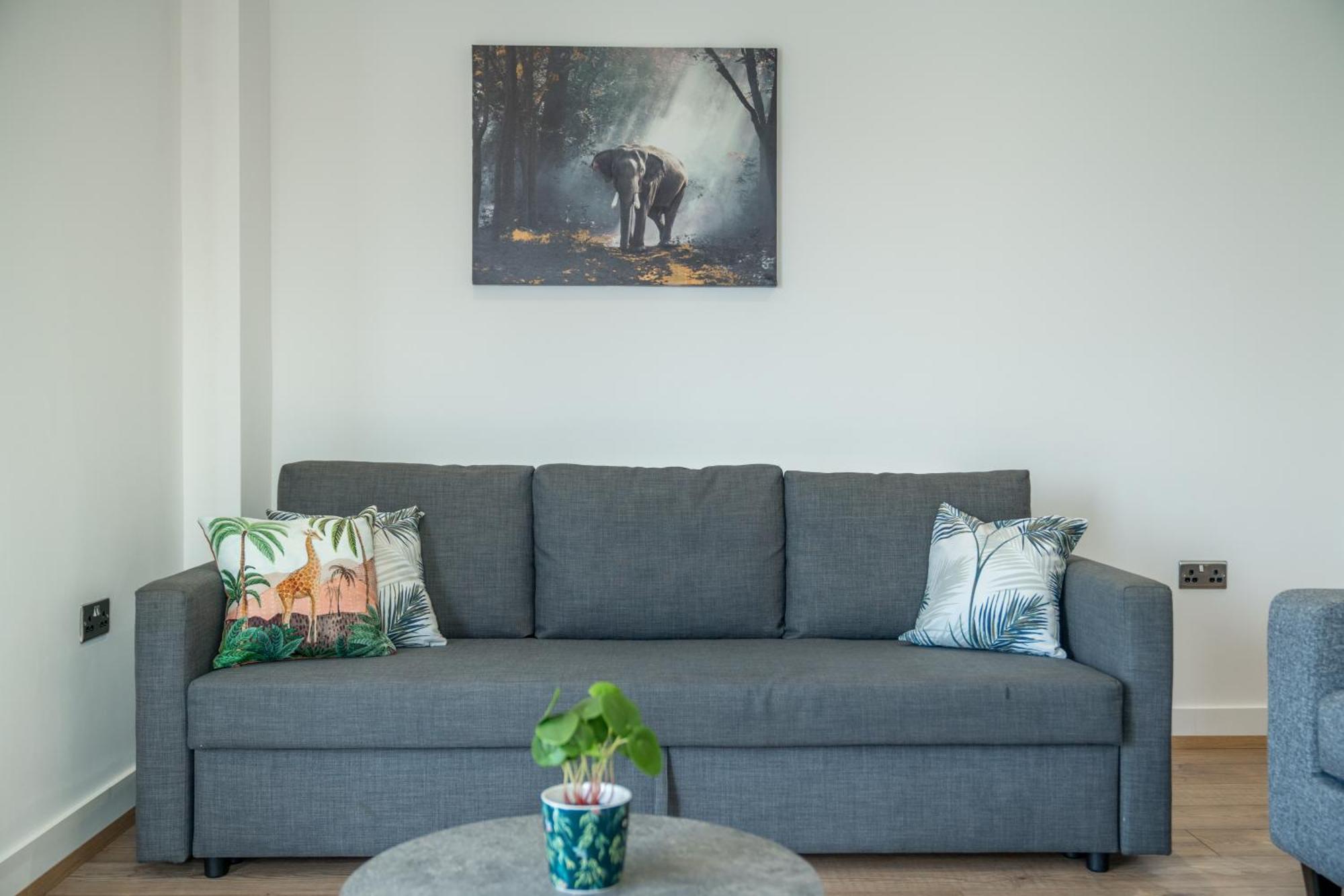 Appartement Skyvillion - River Thames Floor By Woolwich Ferry, Mins To Excel, O2 Arena , Airport With Parking Londen