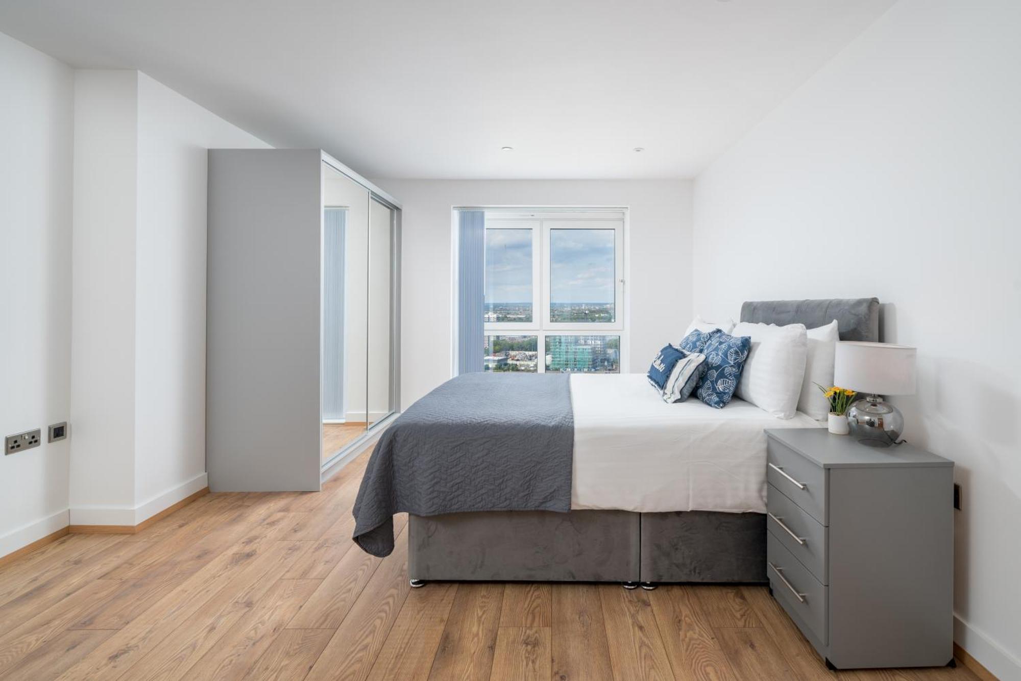 Skyvillion - River Thames Floor By Woolwich Ferry, Mins To Excel, O2 Arena , Airport With Parking Appartement *
