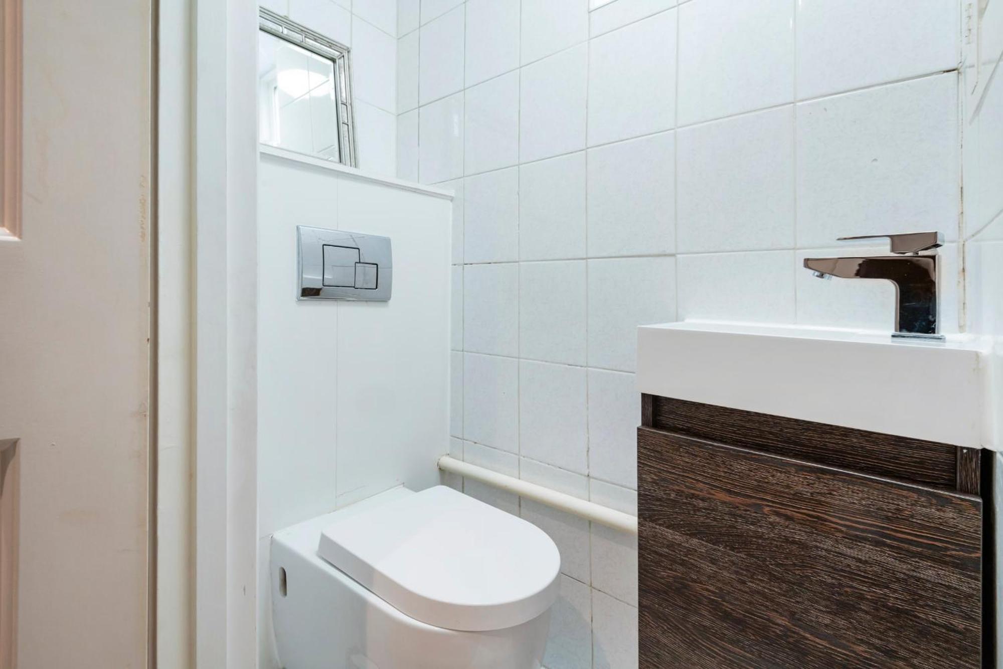 Apartment Hampstead Garden Flat-hosted By Sweetstay *