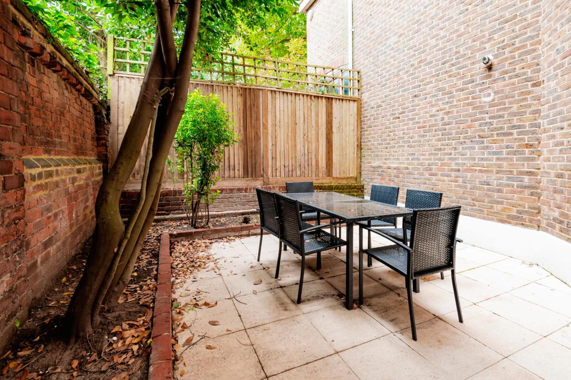 Hampstead Garden Flat-hosted By Sweetstay Apartment *