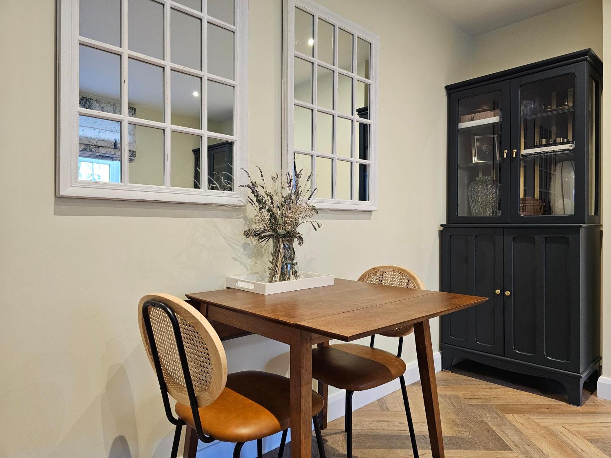 Lägenhet Spacious & Renovated 1-bed Garden Flat In *