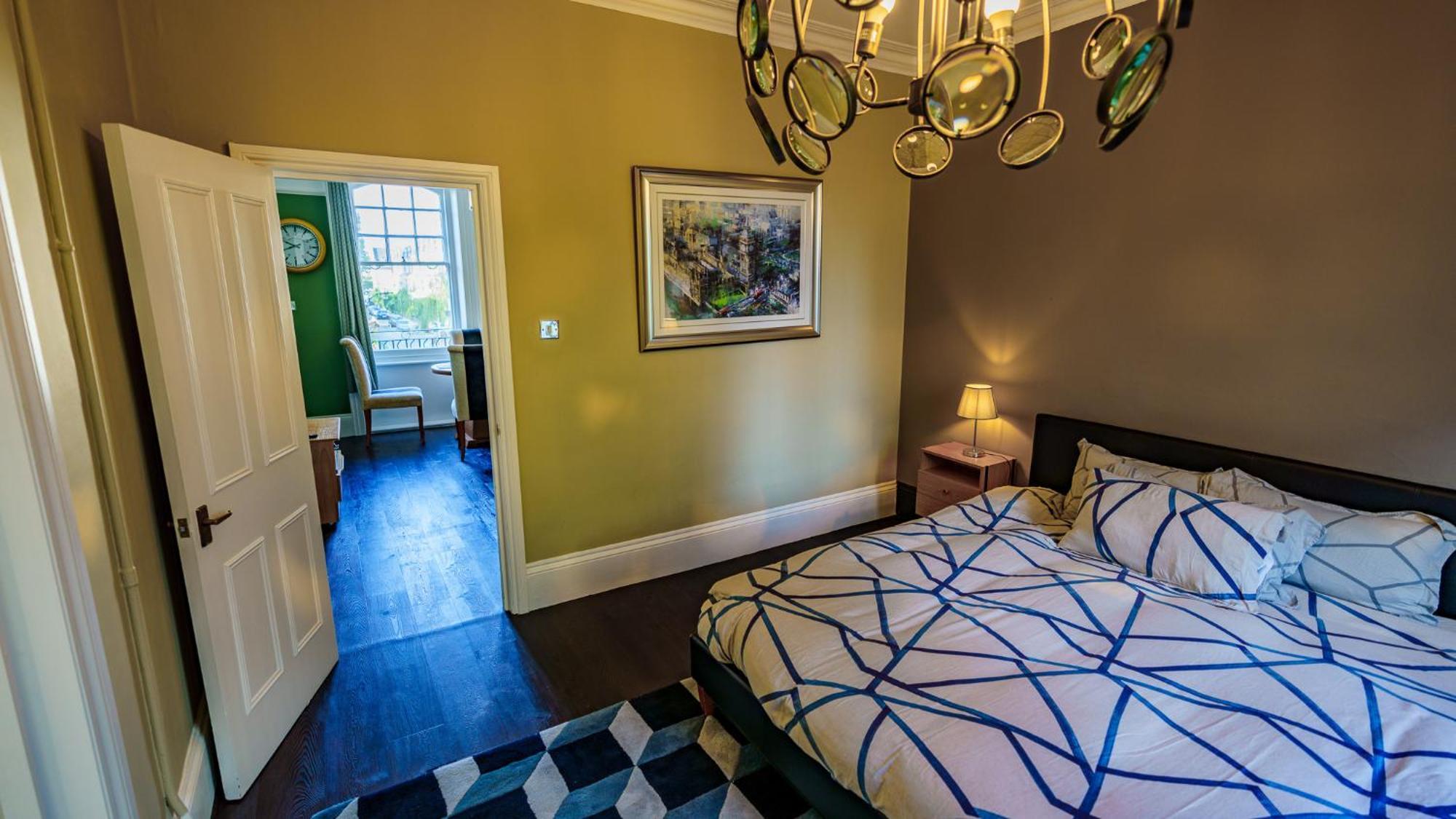 Stylish One Bedroom Flat In Kensingston * Londra