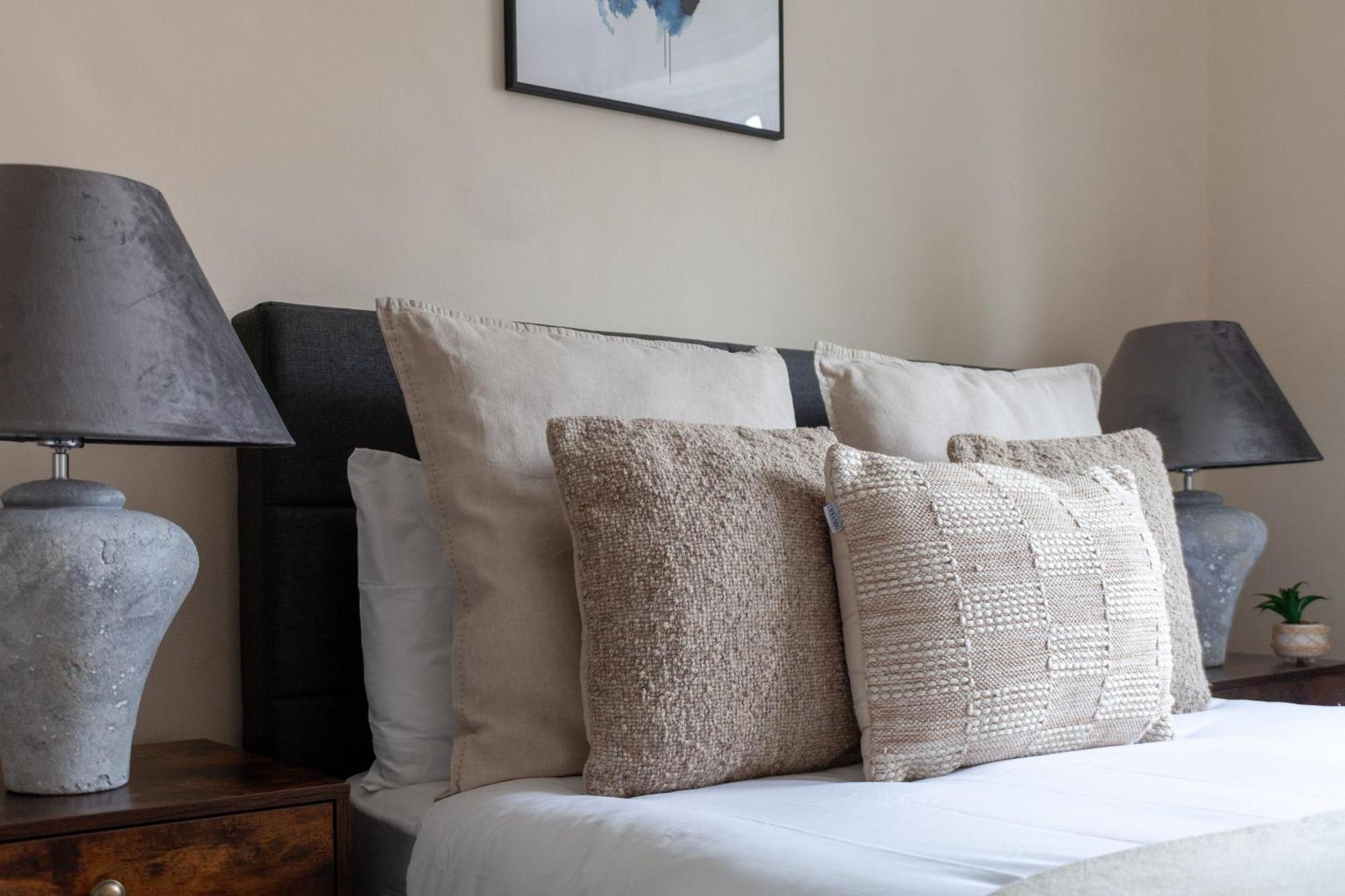 The Acton Luxury Premium Londra