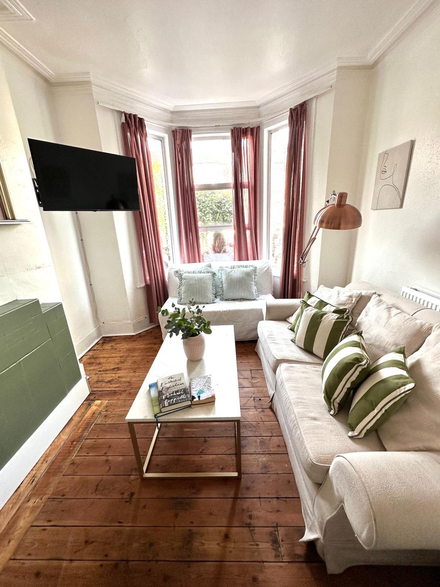 Ferienhaus Charming, Renovated In Willesden *