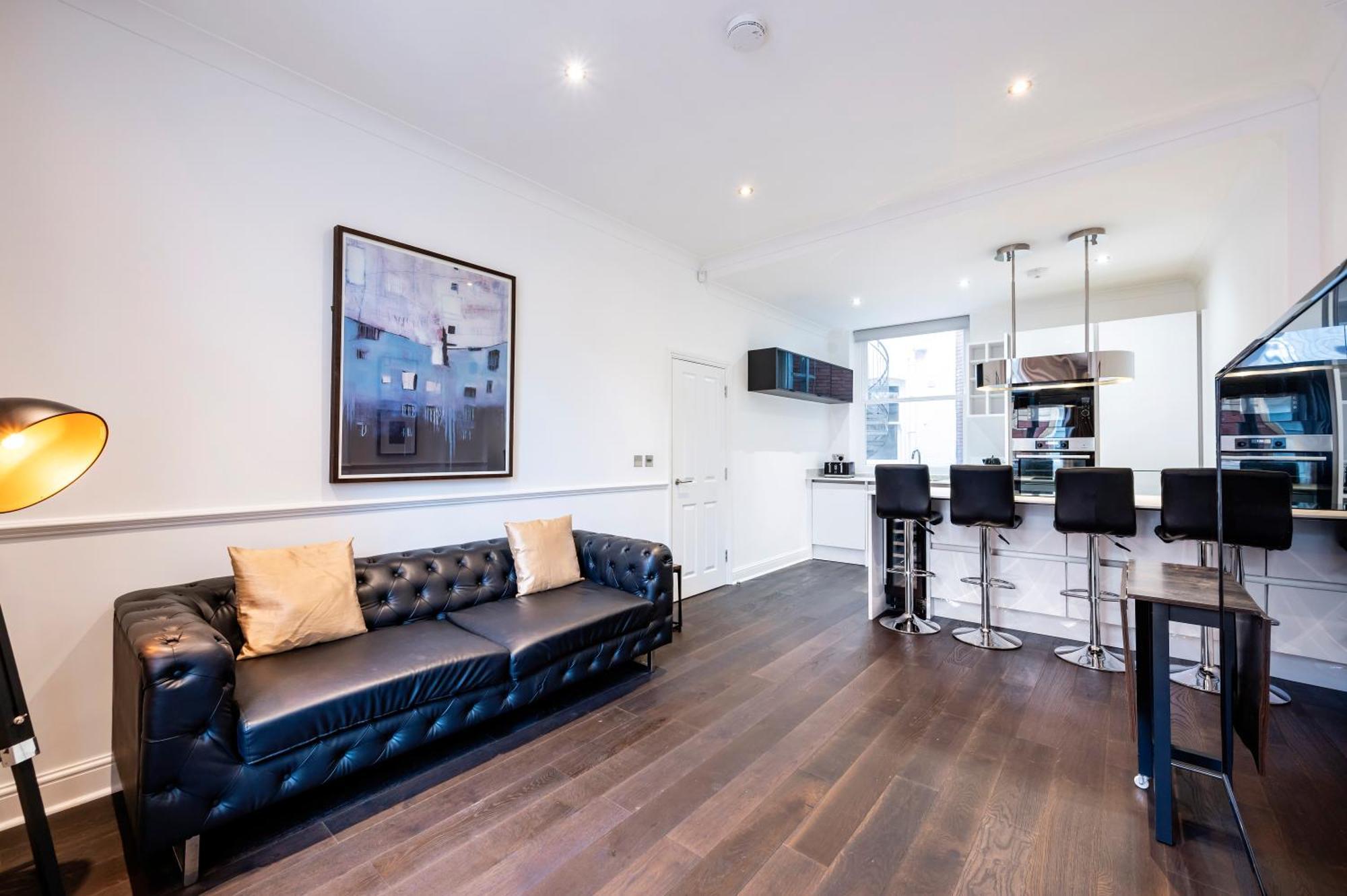 High End Two Bedroom Apartment, Covent Garden Apartment *