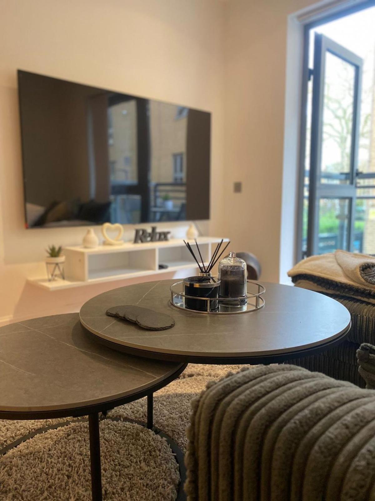 Appartamento 2 Bedroom In Hoxton Square, Shoreditch, London, N1 *