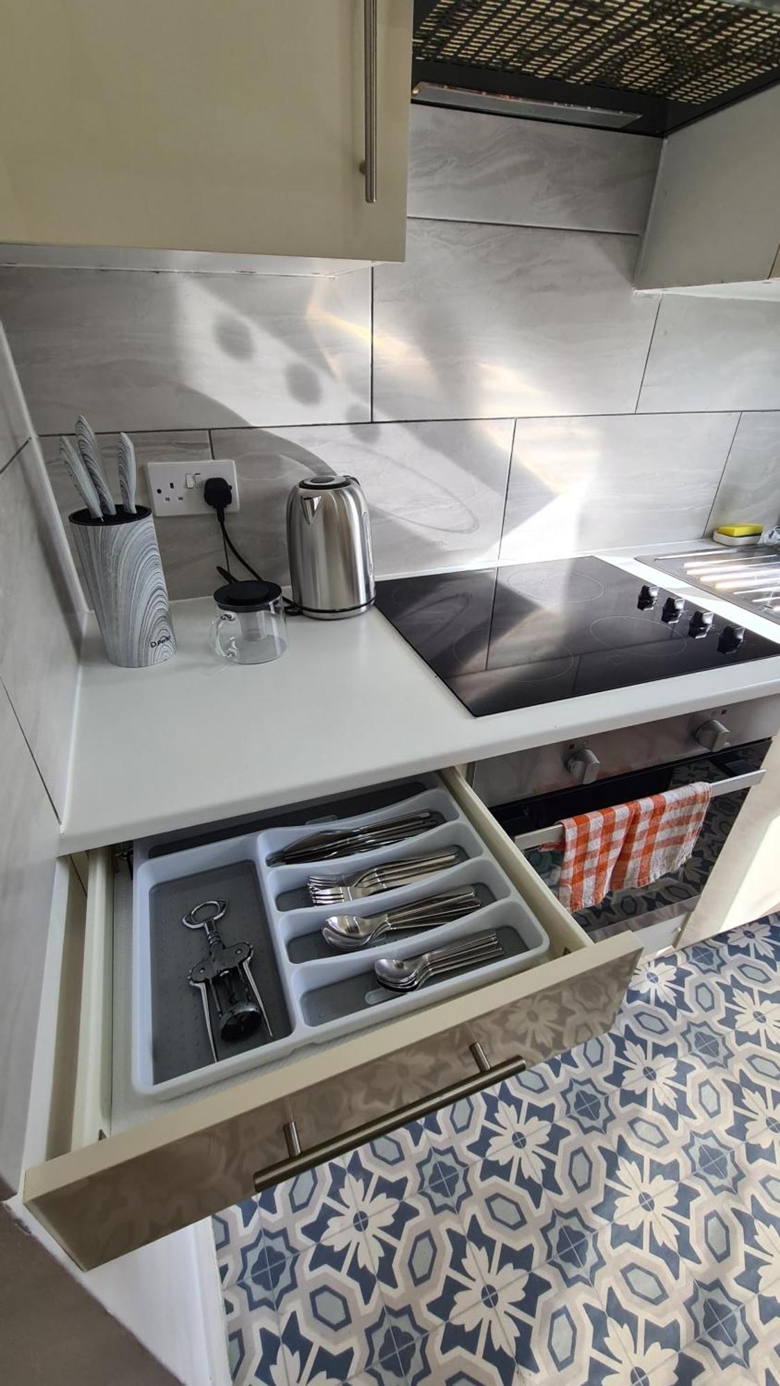 Lejlighed Beethoven St One Bedroom Flat - 3 Beds Up To 4 Adults