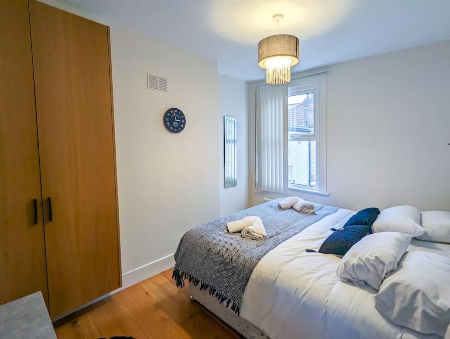 Charming 3br In Trendy Tottenham Neighborhood Appartement Londres