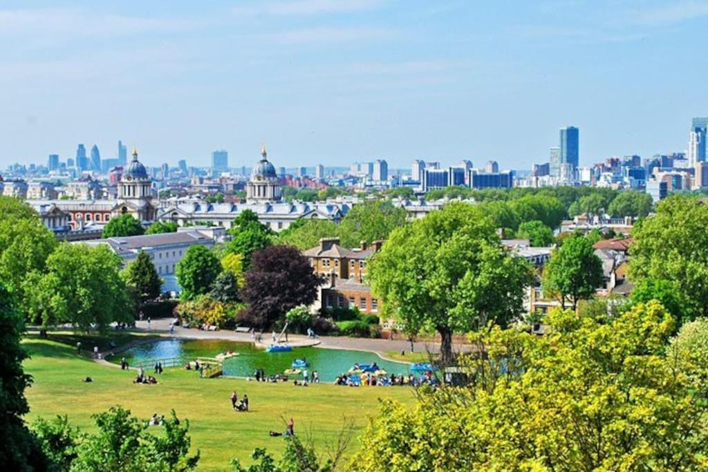 Self Contained 1 Bed Flat Next To Transport For Canary Wharf And Excel, O2 With Free Parking Londra