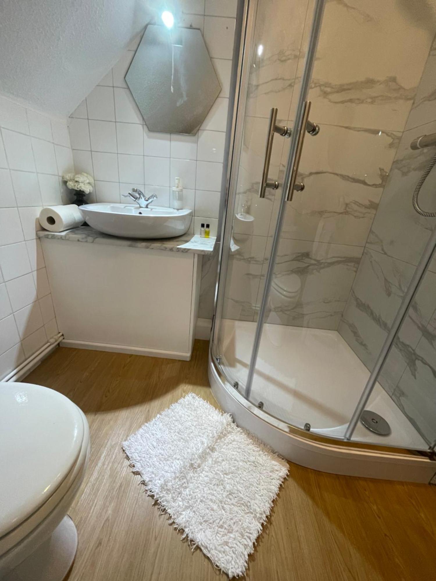 Hotell Trinity House 2*