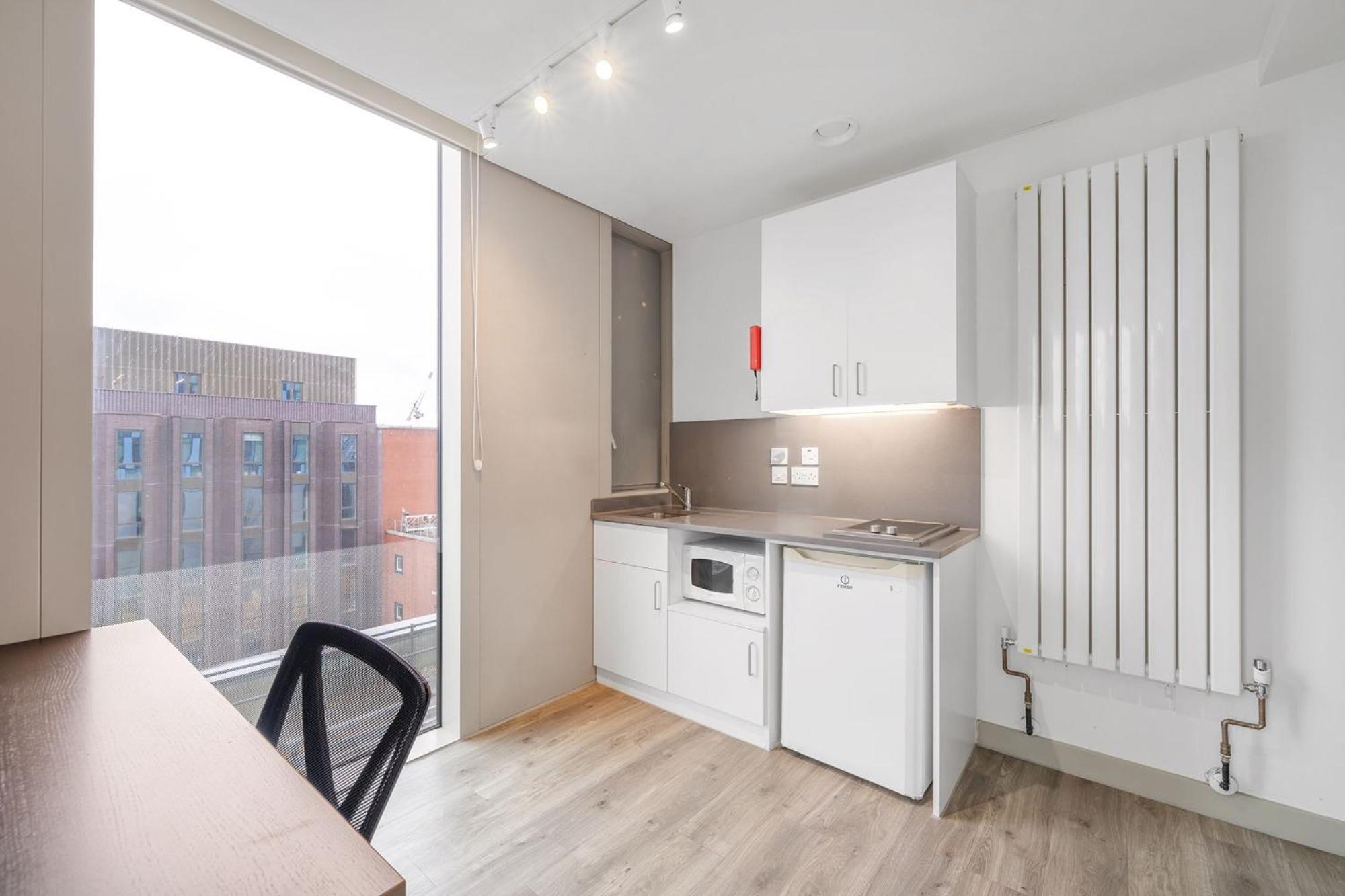 Studios, And Private Bedrooms With Shared Kitchen At Chapter Kings Cross In * Londen