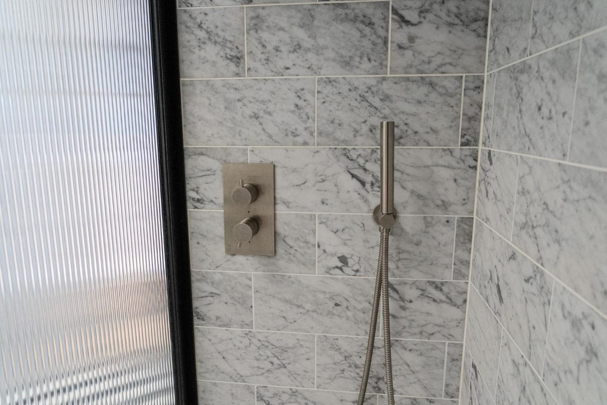 Luxury Balcony Apartment, Canary Wharf Apartment London