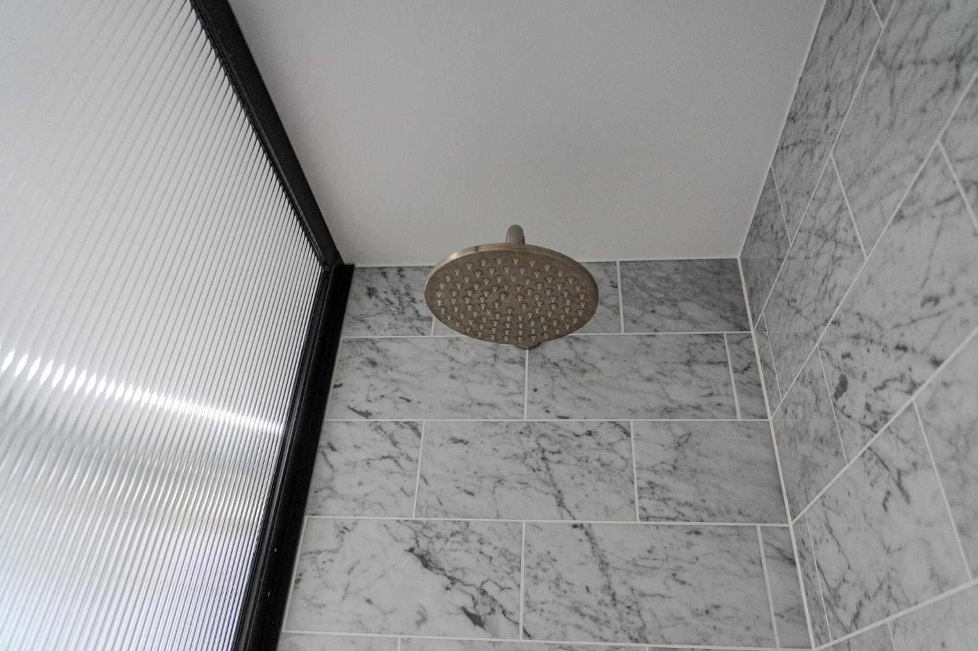 Luxury Balcony Apartment, Canary Wharf London
