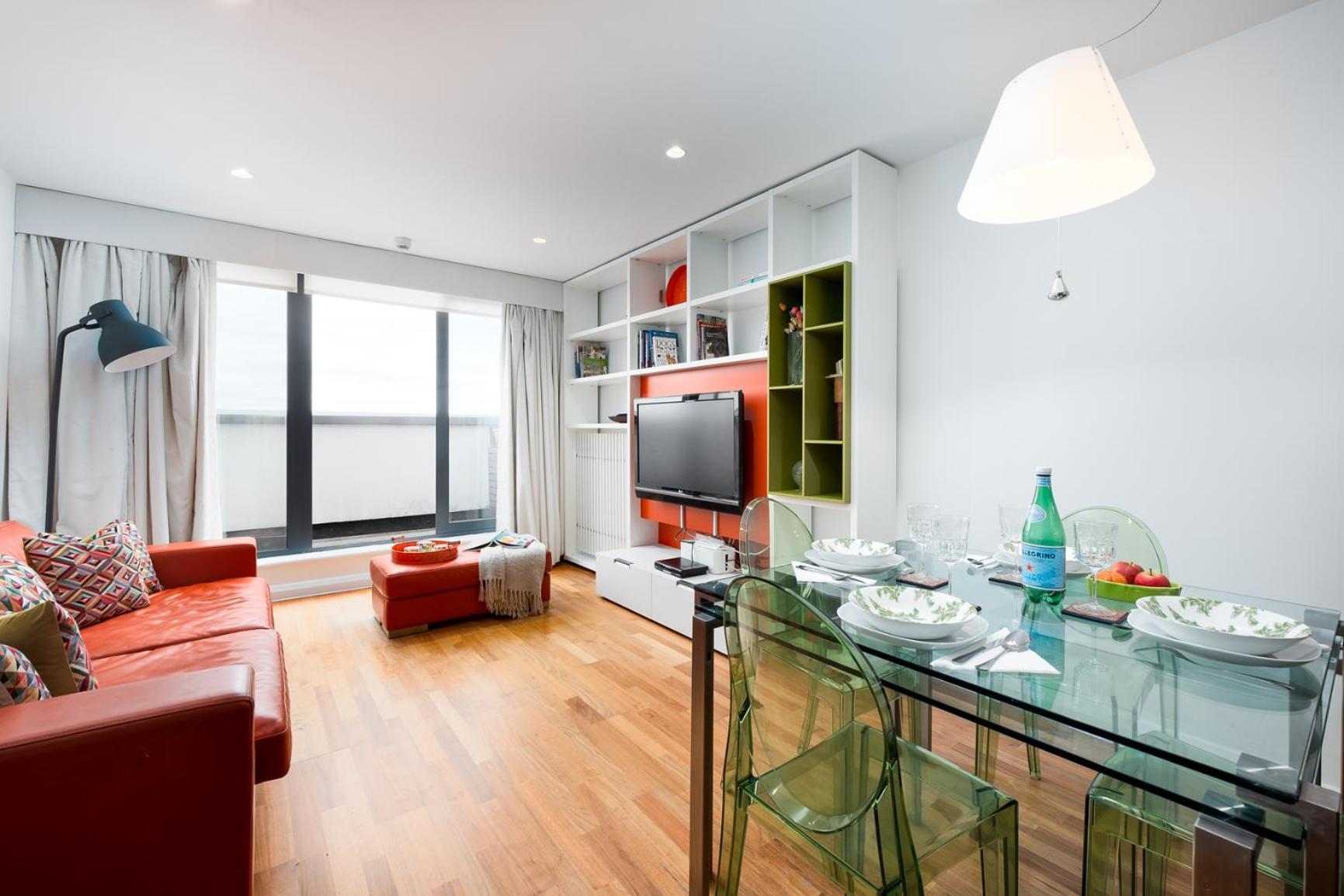Lägenhet Two Bedroom Flat With Balcony In Central Wimbledon *