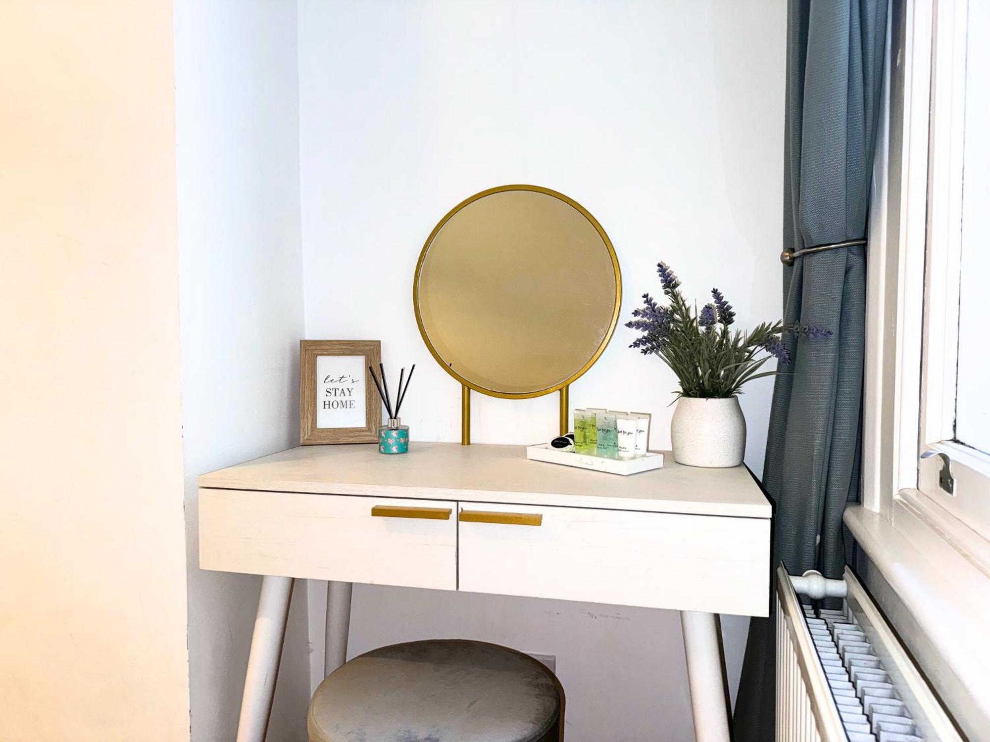 Charming Victorian Retreat In West Hampstead Apartment London