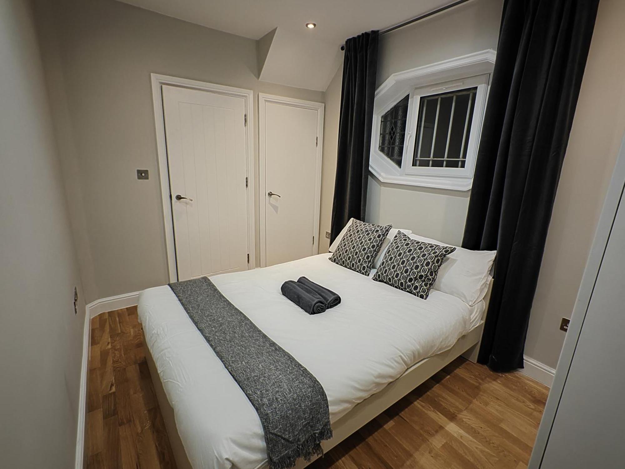 Apartment New! Lovely 2 Bed Serviced With Free Parking